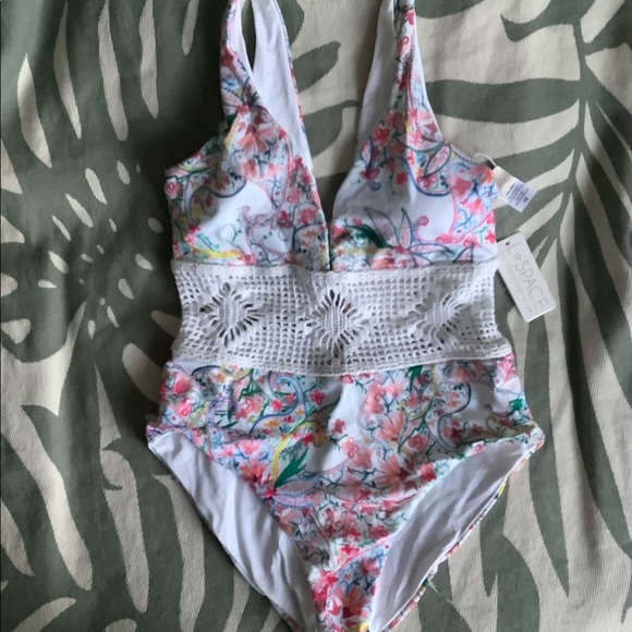 NWT l*space Samantha One piece Swimsuit, Size US 12, Made in USA - Picture 2 of 7